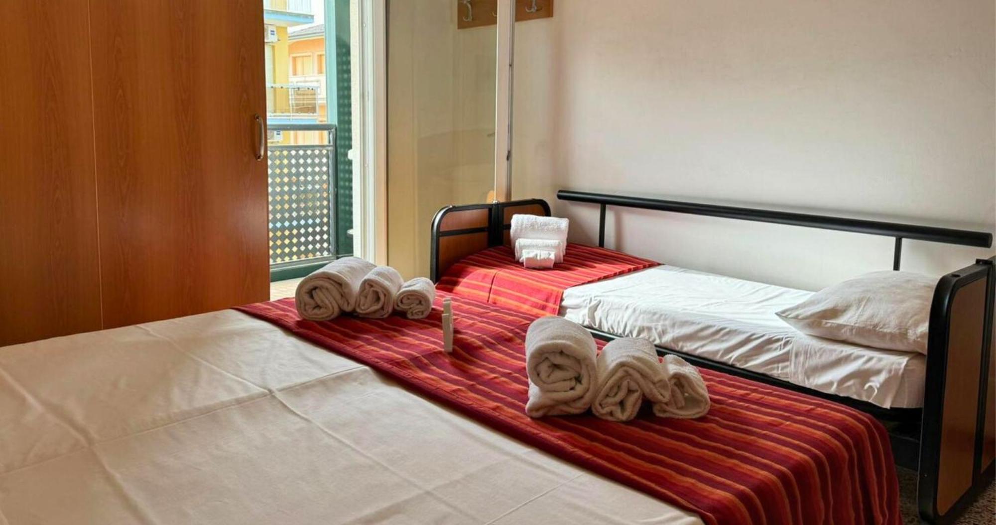 רימיני Hotel Caruso מראה חיצוני תמונה