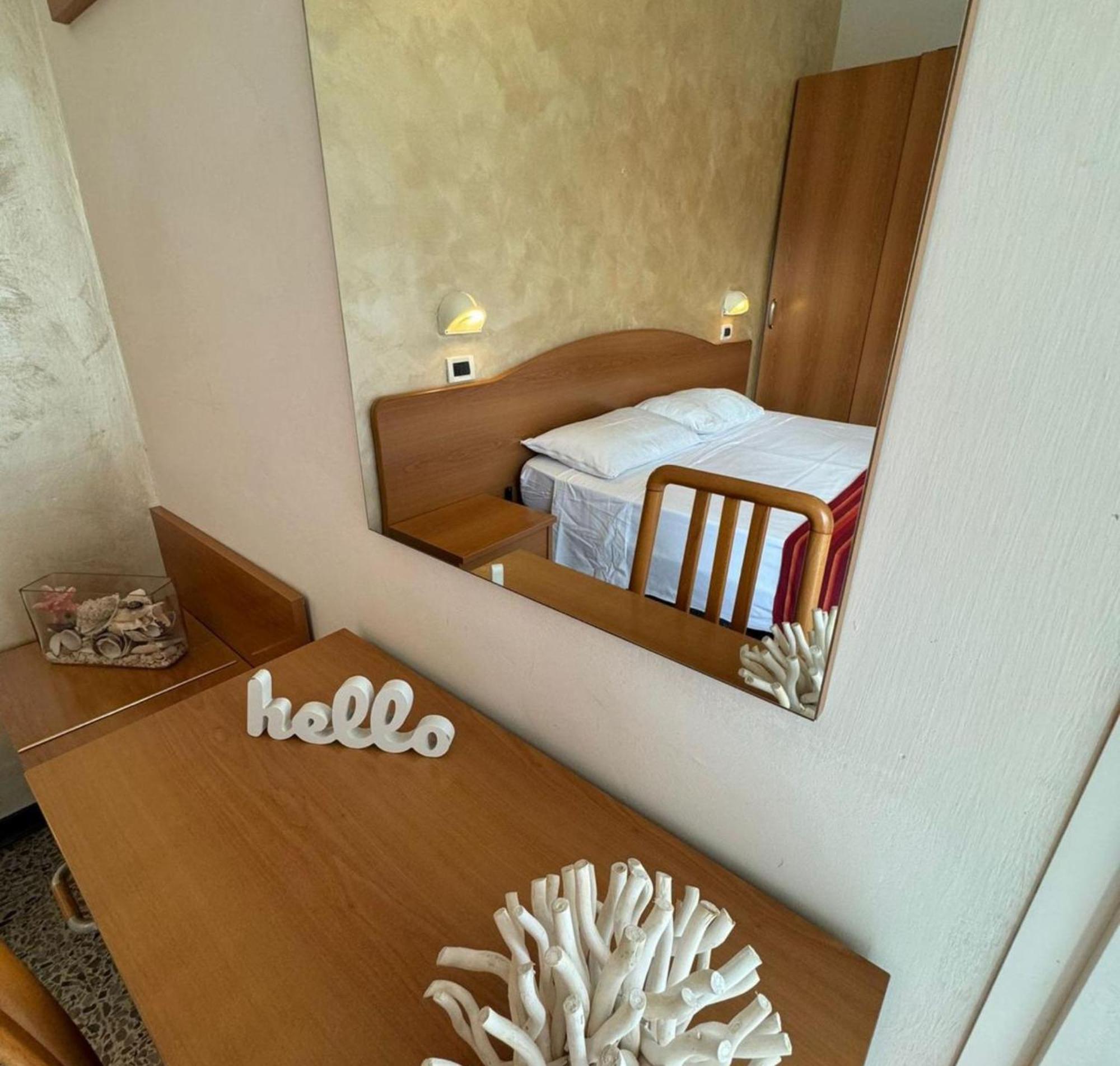 רימיני Hotel Caruso מראה חיצוני תמונה
