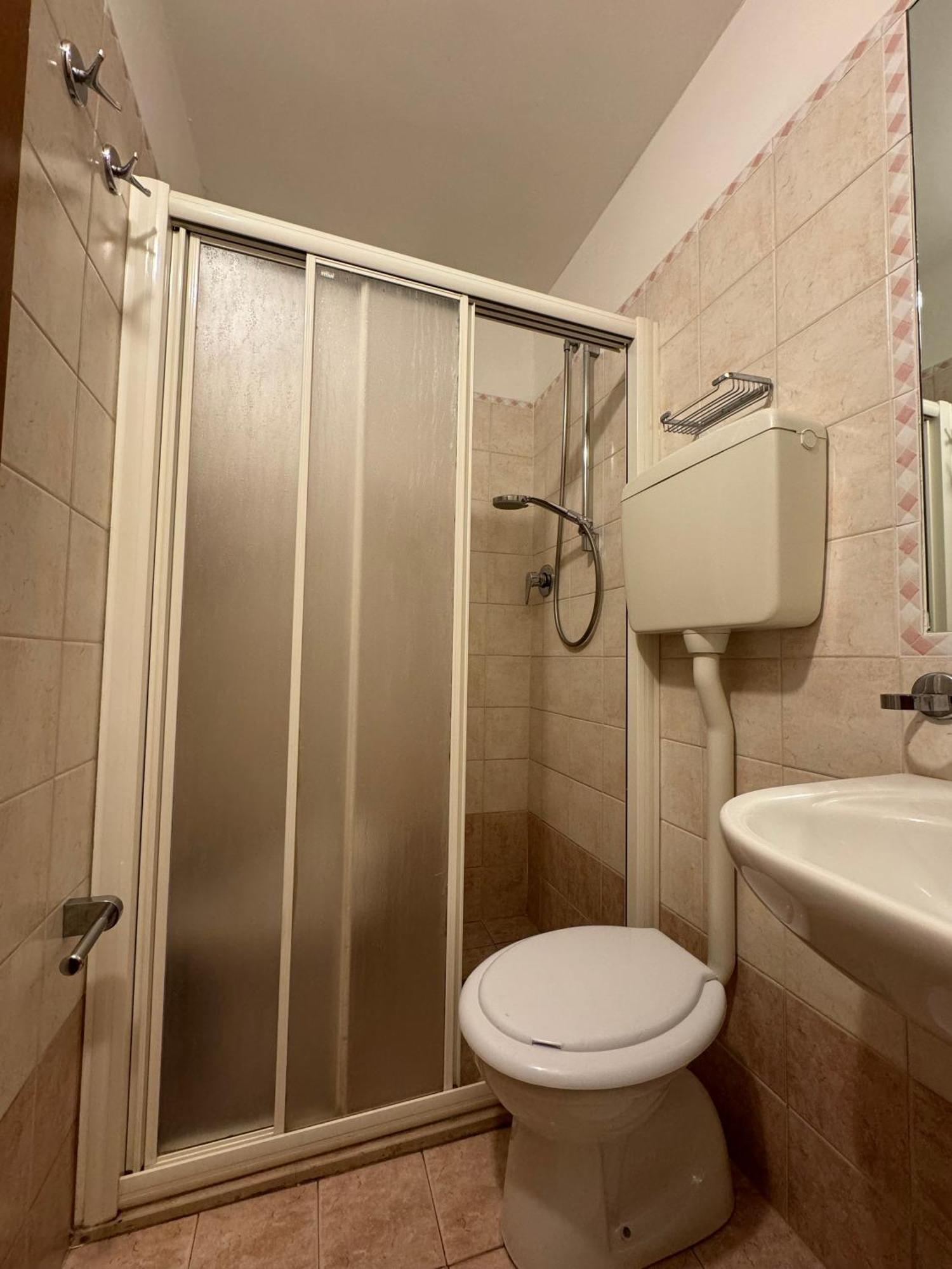 רימיני Hotel Caruso מראה חיצוני תמונה
