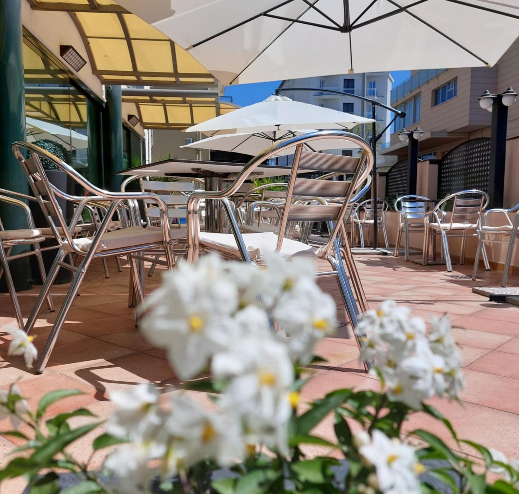 רימיני Hotel Caruso מראה חיצוני תמונה